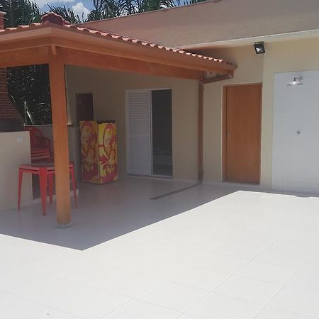 Condominio Newton Ximenes 30 Metros Da Praia Ubatuba Kültér fotó